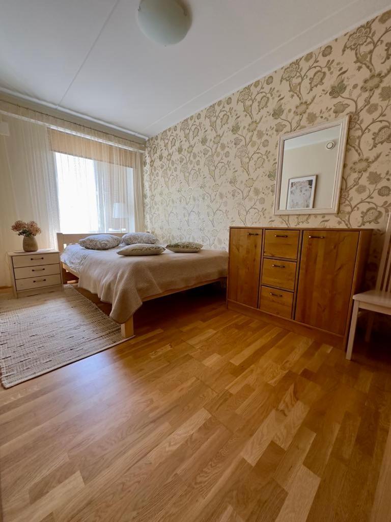 Tolli Apartment Kuressaare Exteriör bild